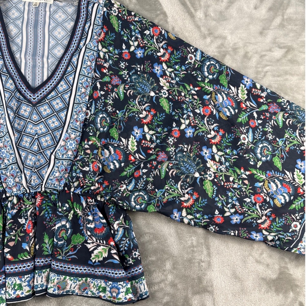 Her Bottari Blouse Womens Small Navy Floral Kimono Sleeve Peplum EUC - Picture 2 of 9